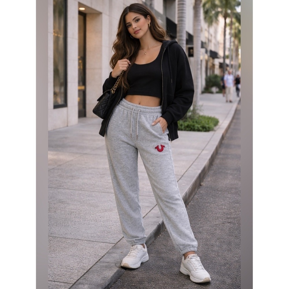 True Religion Joggers Medium Grey Boyfriend Fit Sweatpants NWT - Picture 2 of 13